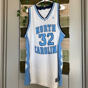 XL mens UNC jersey